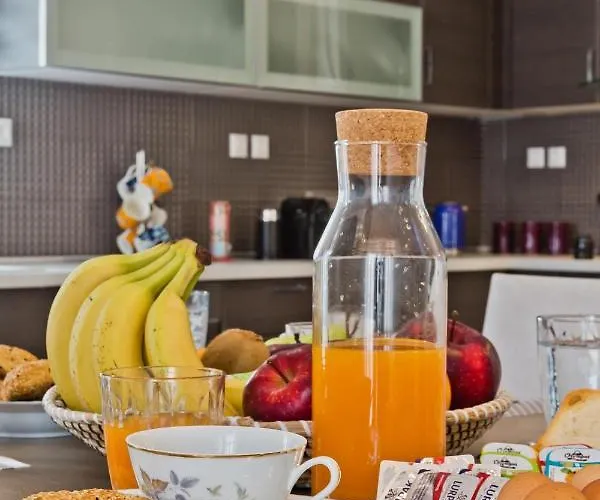 Hermes' Getaway Casa de Férias Diafánion